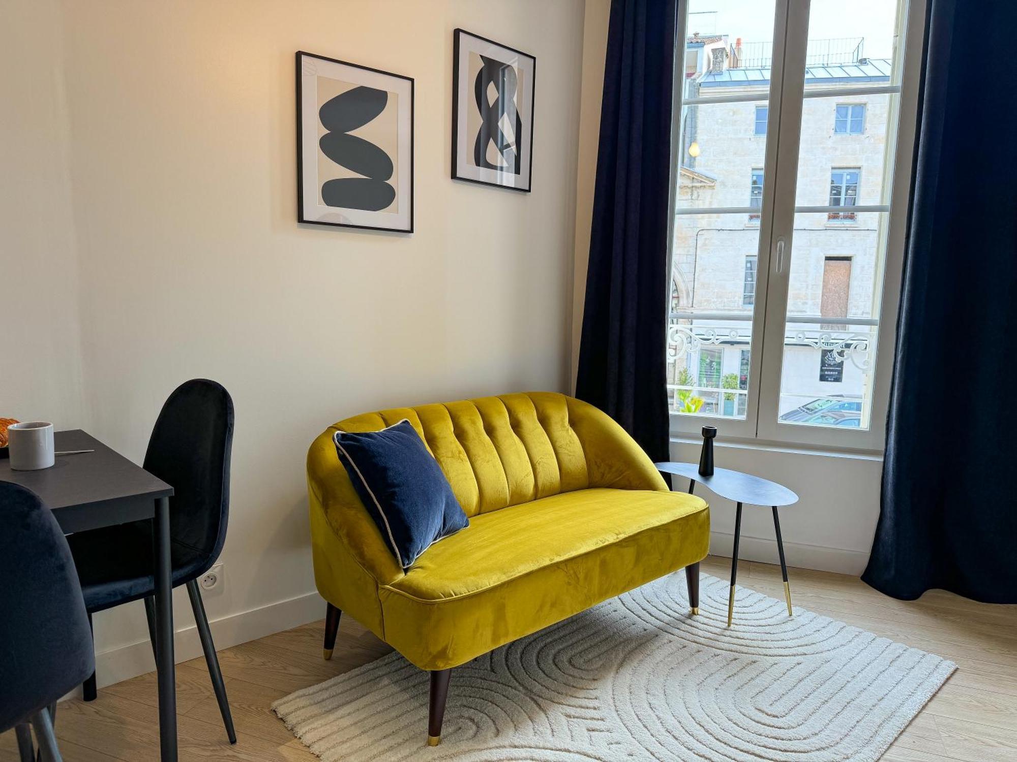 Cozy Niort Apartment ภายนอก รูปภาพ