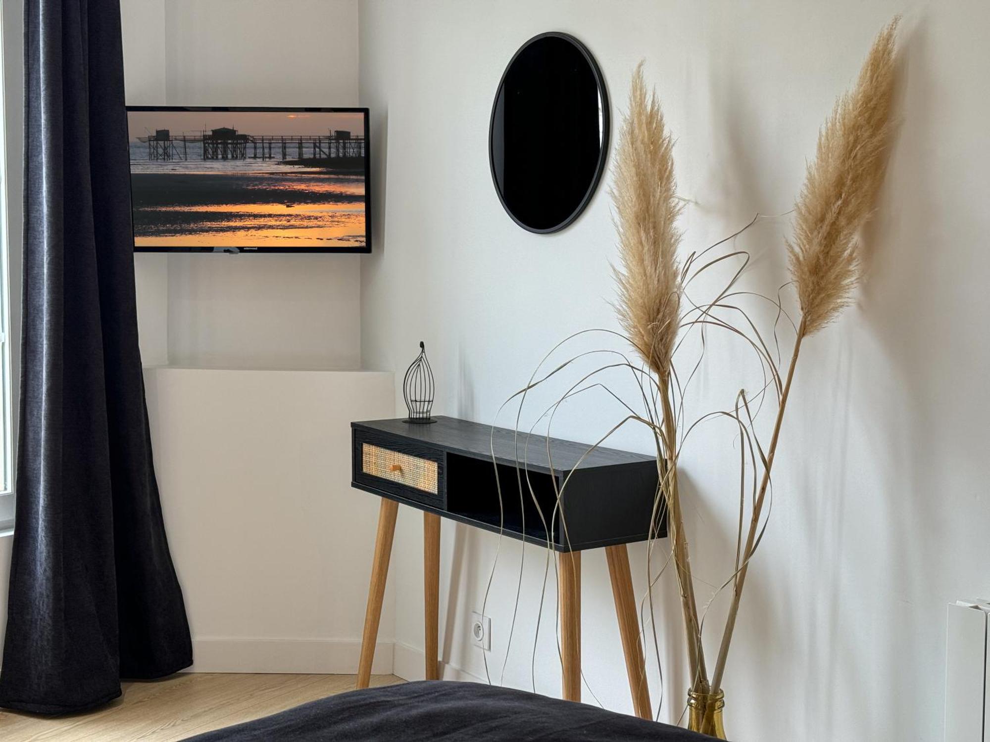 Cozy Niort Apartment ภายนอก รูปภาพ