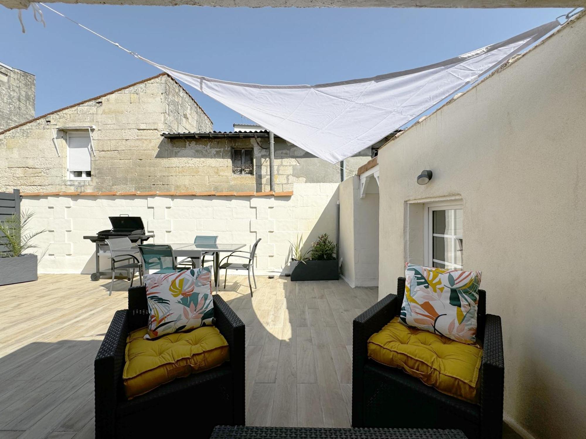 Cozy Niort Apartment ภายนอก รูปภาพ